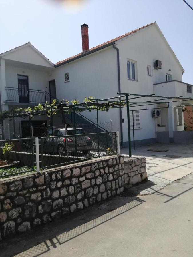 Apartmani Lukacic 비오그라드나모루 외부 사진