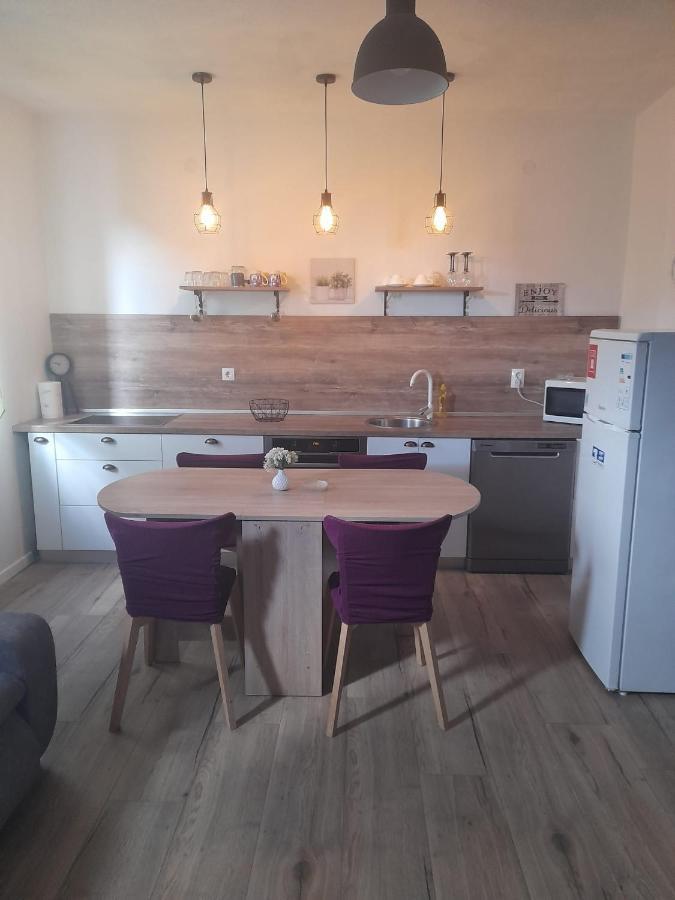 Apartmani Lukacic 비오그라드나모루 객실 사진